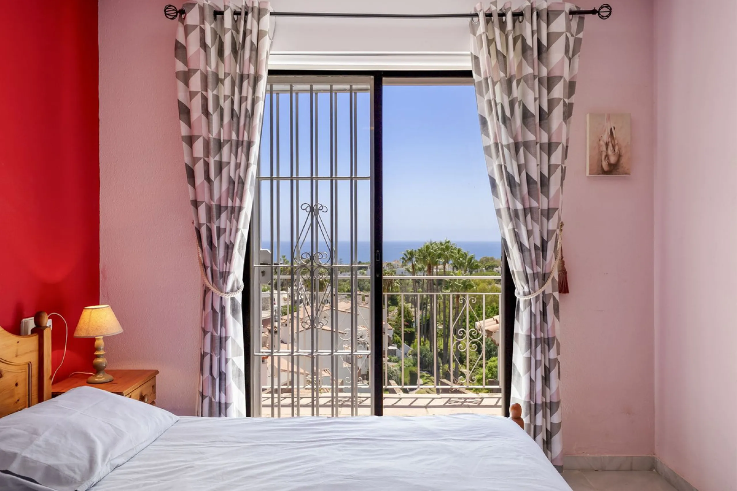 RECENTLY REDUCED FOR A QUICK SALE BY €50.000 !!