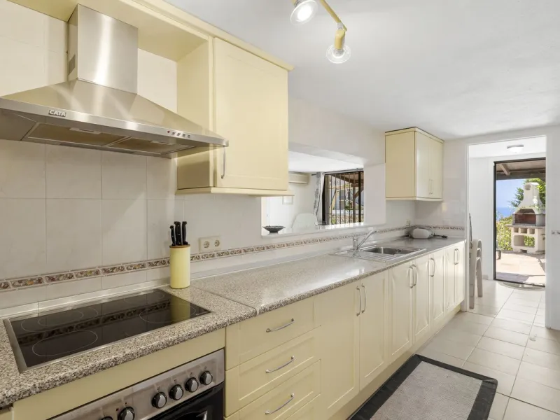 RECENTLY REDUCED FOR A QUICK SALE BY €50.000 !!