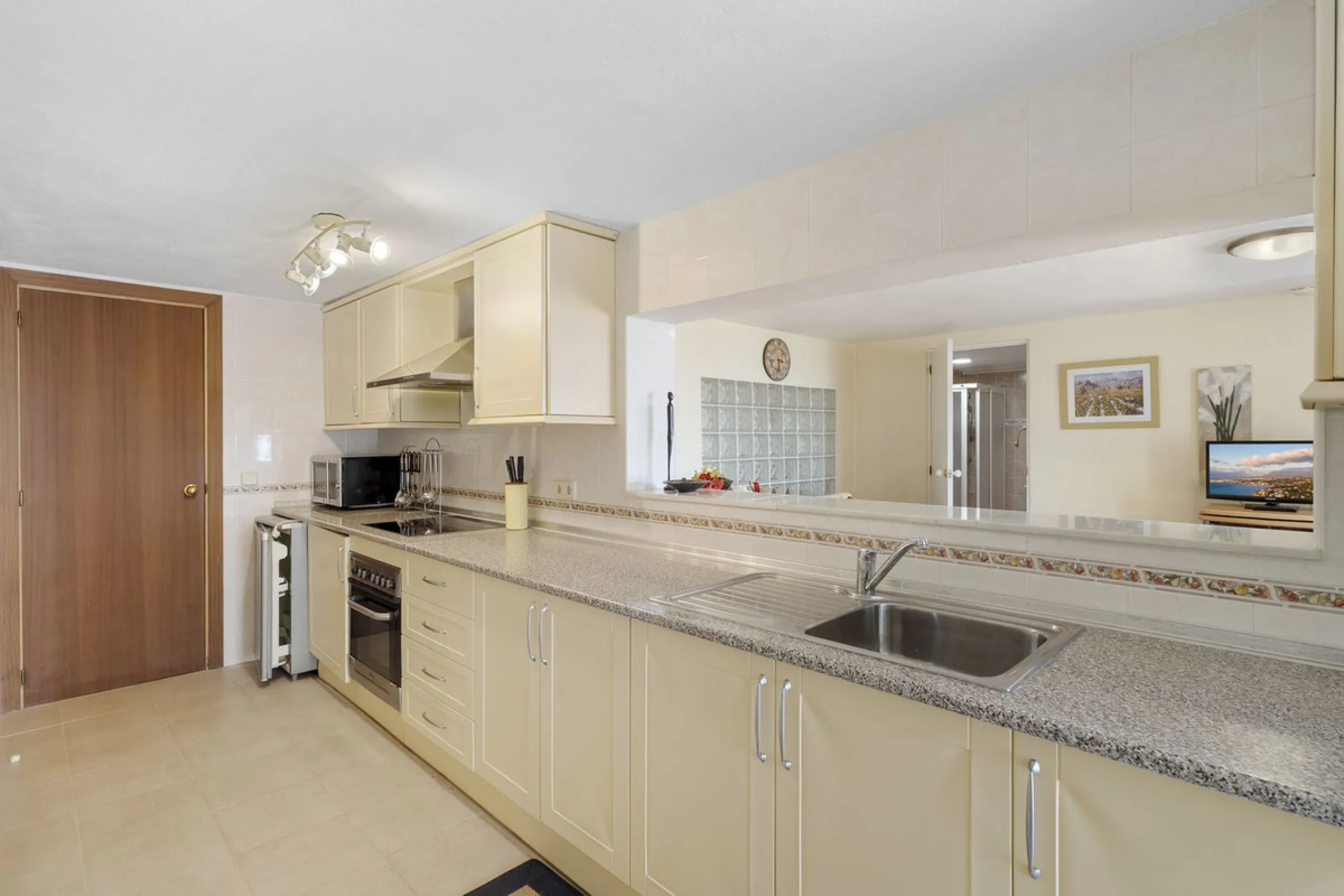 RECENTLY REDUCED FOR A QUICK SALE BY €50.000 !!
