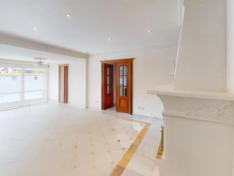 House - Detached Villa в продаже в Estepona, Málaga. В доме 4 спален и 4 ванных комнат. Площадь дома 194 м². Площадь участка 500 м²