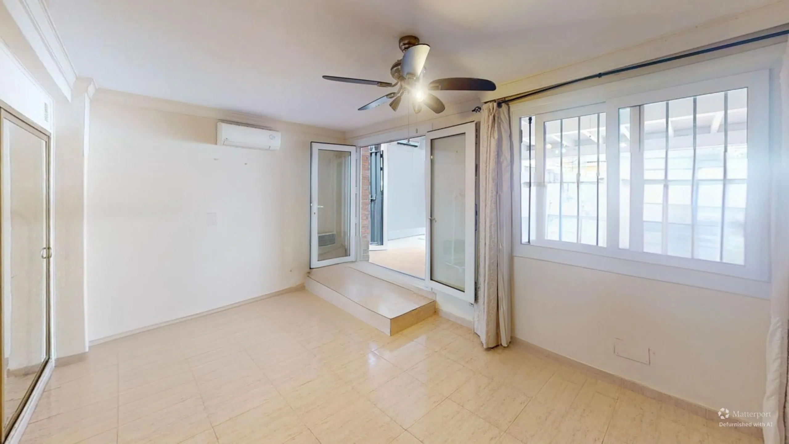 House - Detached Villa в продаже в Estepona, Málaga. В доме 4 спален и 4 ванных комнат. Площадь дома 194 м². Площадь участка 500 м²