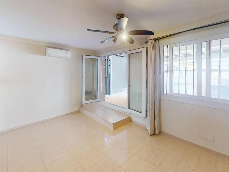 House - Detached Villa в продаже в Estepona, Málaga. В доме 4 спален и 4 ванных комнат. Площадь дома 194 м². Площадь участка 500 м²