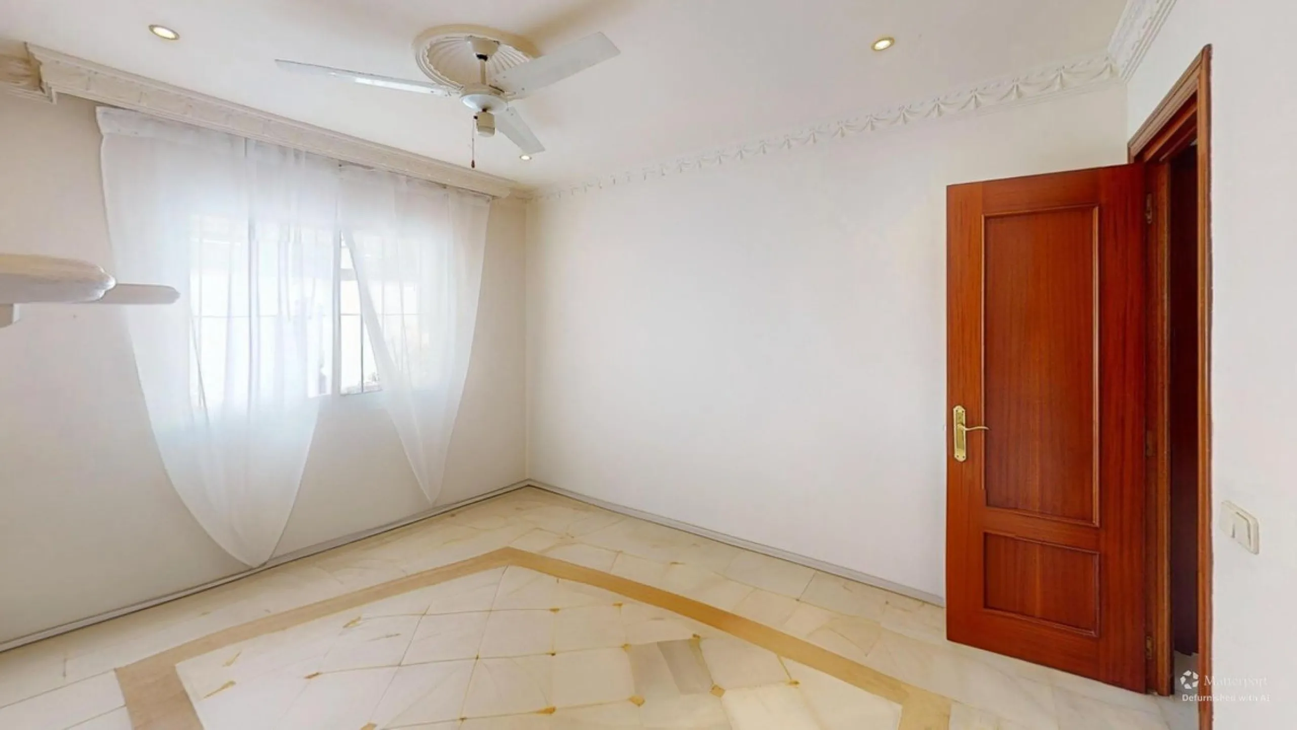 House - Detached Villa в продаже в Estepona, Málaga. В доме 4 спален и 4 ванных комнат. Площадь дома 194 м². Площадь участка 500 м²