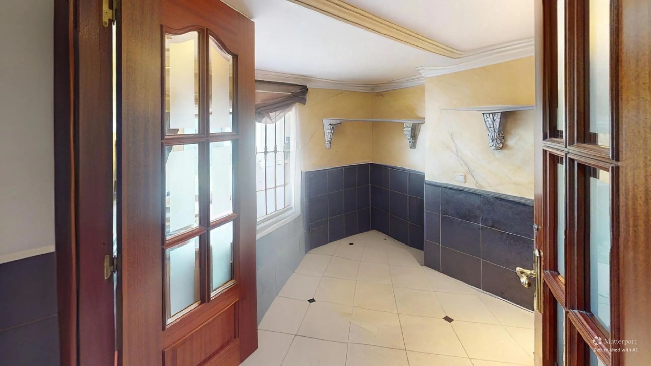 House - Detached Villa в продаже в Estepona, Málaga. В доме 4 спален и 4 ванных комнат. Площадь дома 194 м². Площадь участка 500 м²