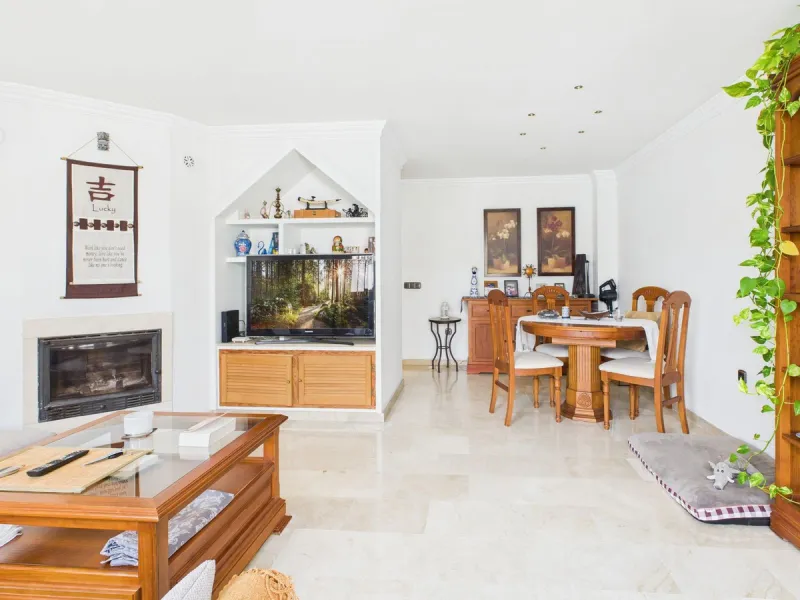 Charming 3-Bedroom Townhouse on the Edge of Estepona