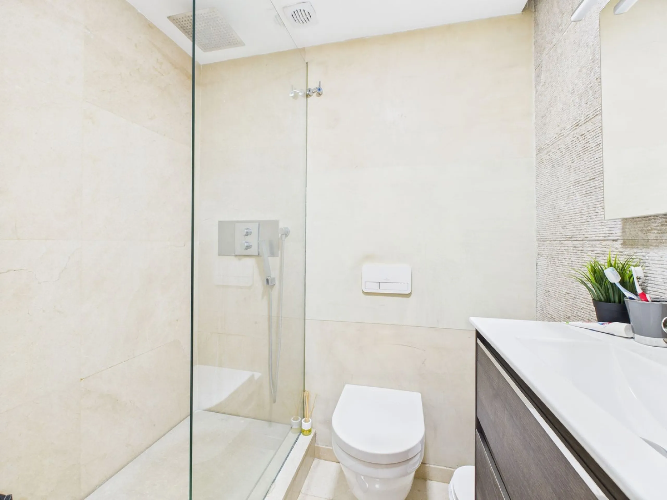 Charming 3-Bedroom Townhouse on the Edge of Estepona