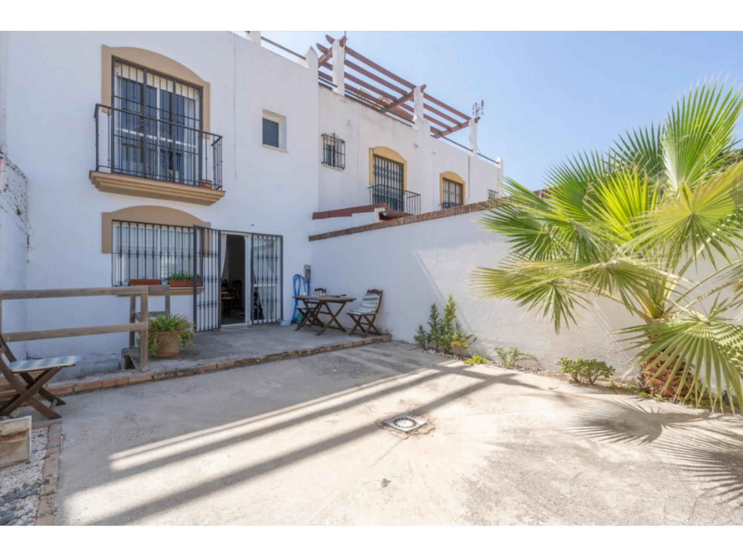 Charming 3-Bedroom Townhouse on the Edge of Estepona