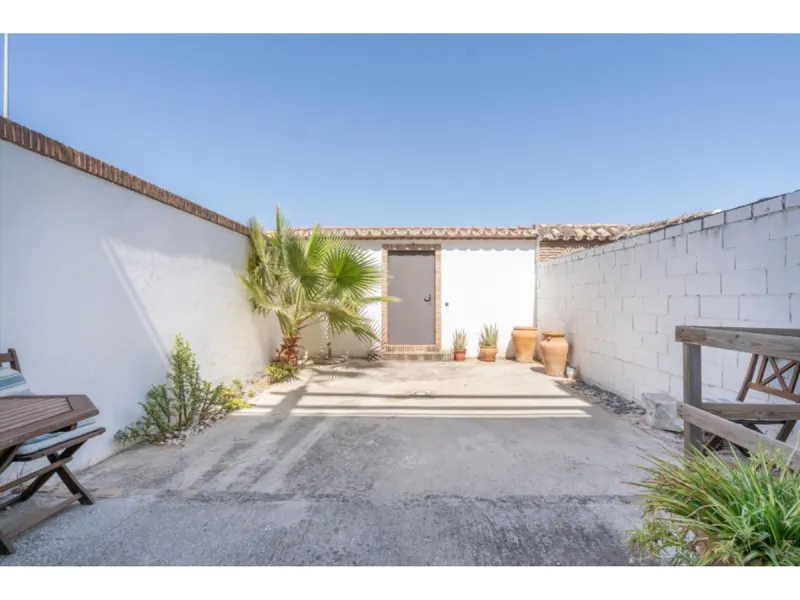 Charming 3-Bedroom Townhouse on the Edge of Estepona