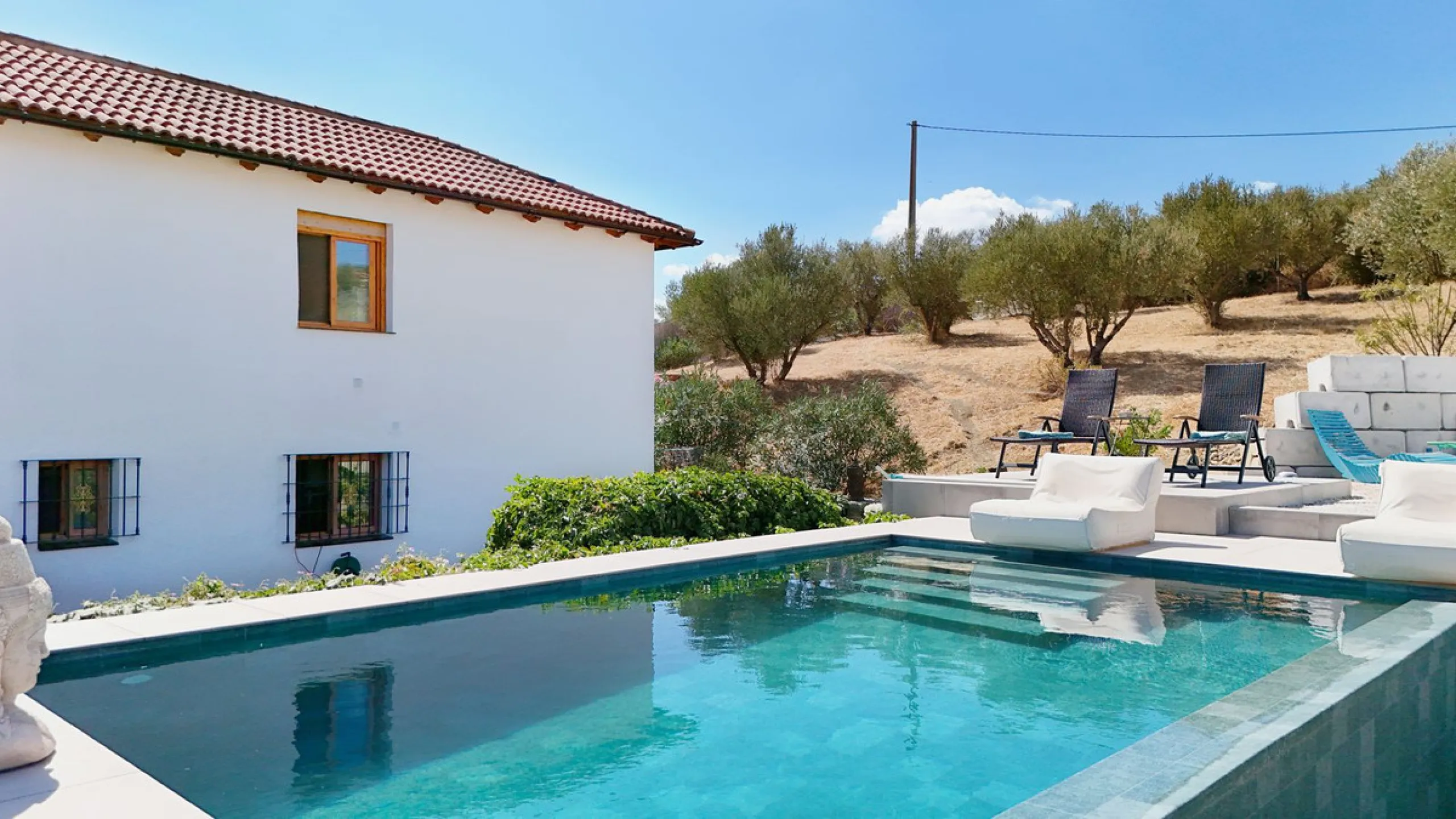 Charming Finca with AFO, salt water Pool & Prime Location in Coín