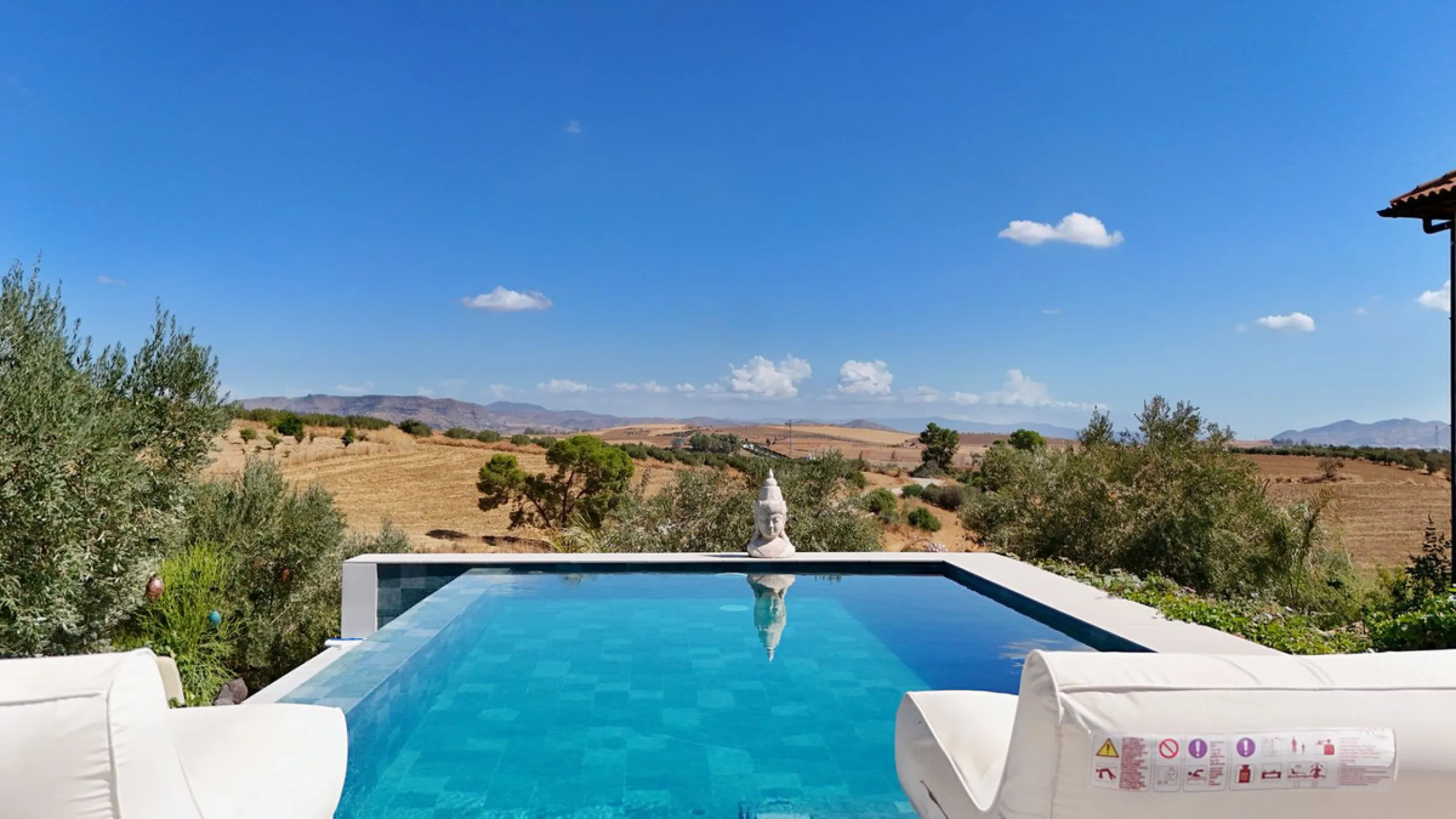 Charming Finca with AFO, salt water Pool & Prime Location in Coín