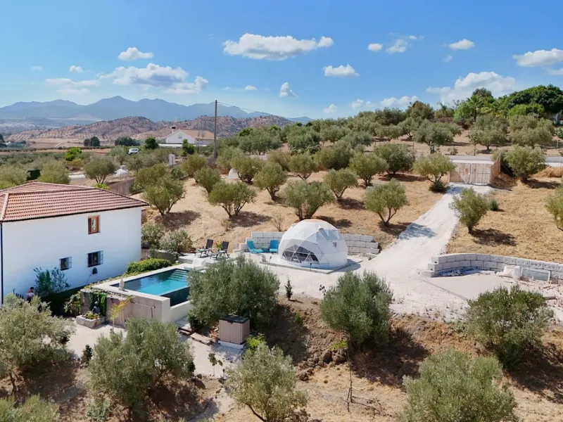 Charming Finca with AFO, salt water Pool & Prime Location in Coín