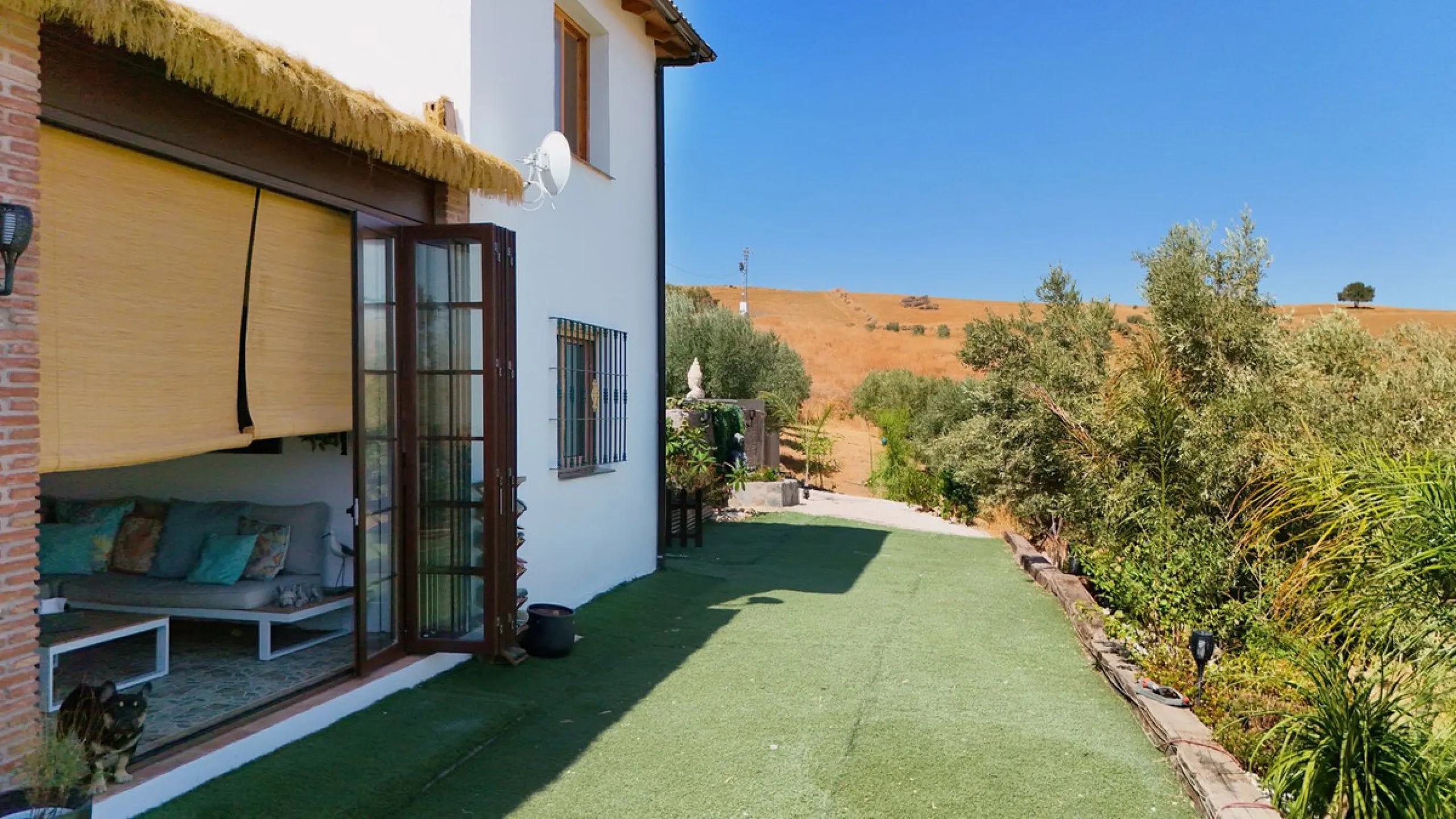 Charming Finca with AFO, salt water Pool & Prime Location in Coín