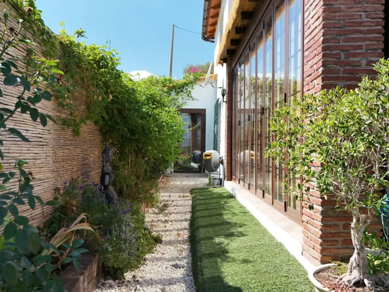 Charming Finca with AFO, salt water Pool & Prime Location in Coín