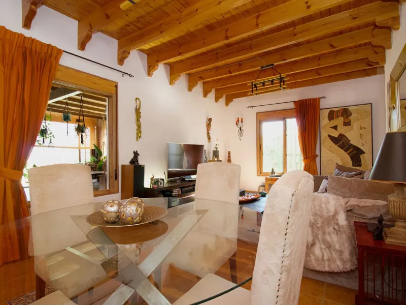 Charming Finca with AFO, salt water Pool & Prime Location in Coín