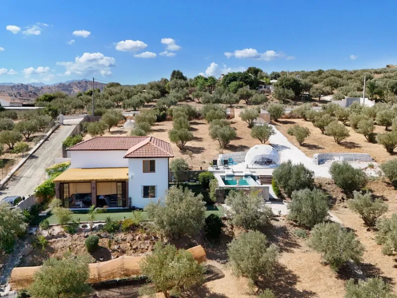 Charming Finca with AFO, salt water Pool & Prime Location in Coín