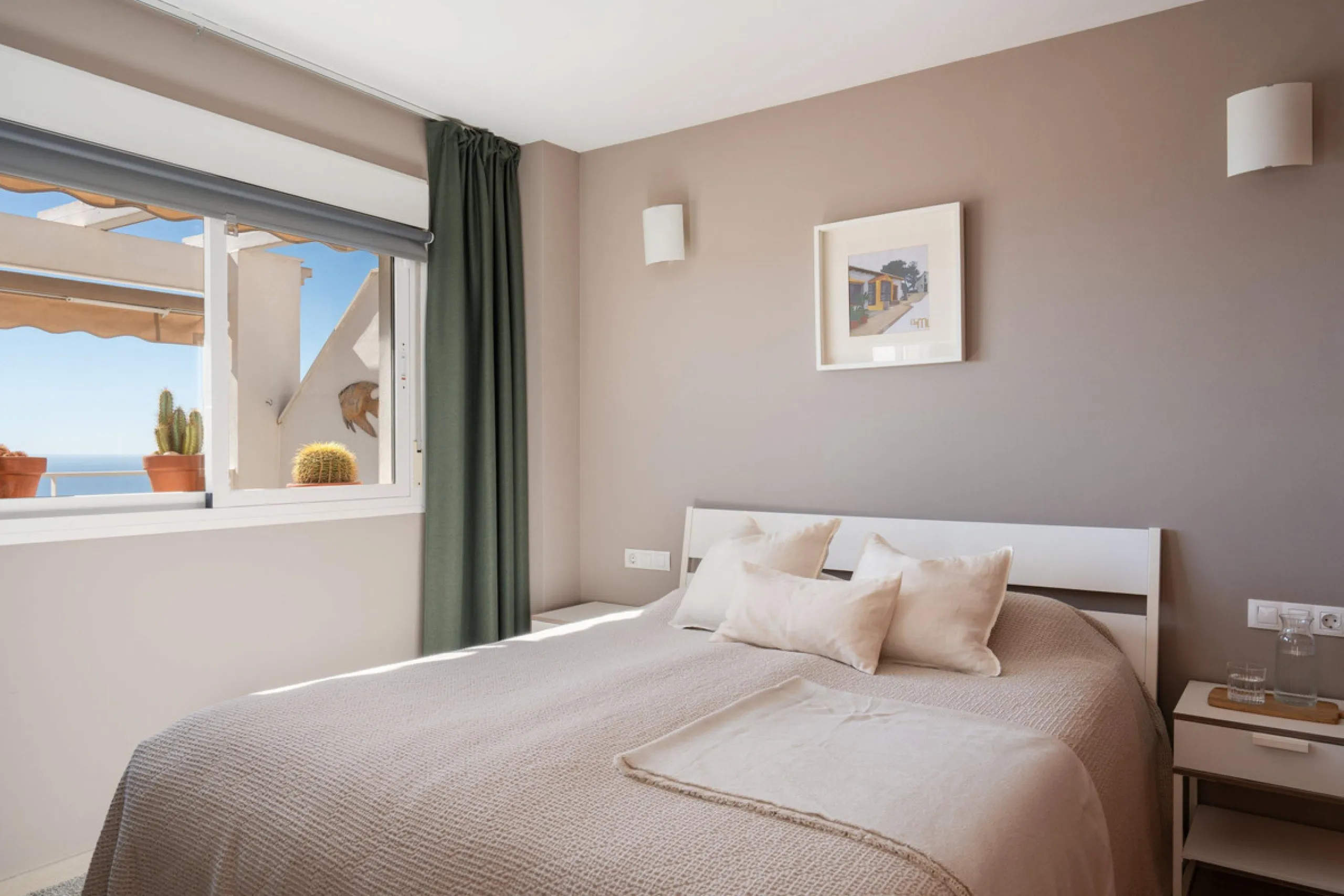 Apartment - Penthouse в продаже в Benalmadena, Málaga. В доме 2 спален и 1 ванных комнат. Площадь дома 52 м²