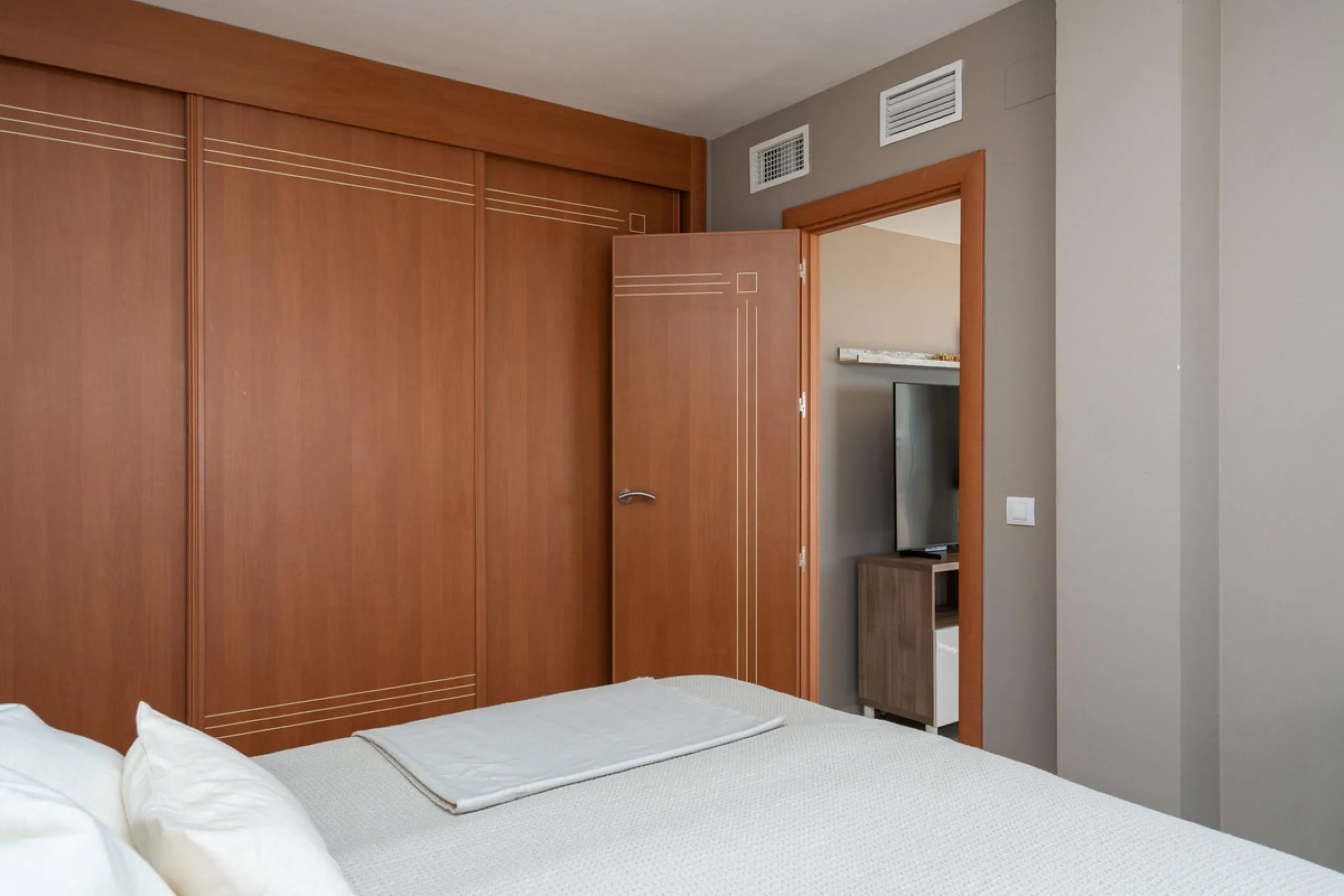 Apartment - Penthouse в продаже в Benalmadena, Málaga. В доме 2 спален и 1 ванных комнат. Площадь дома 52 м²
