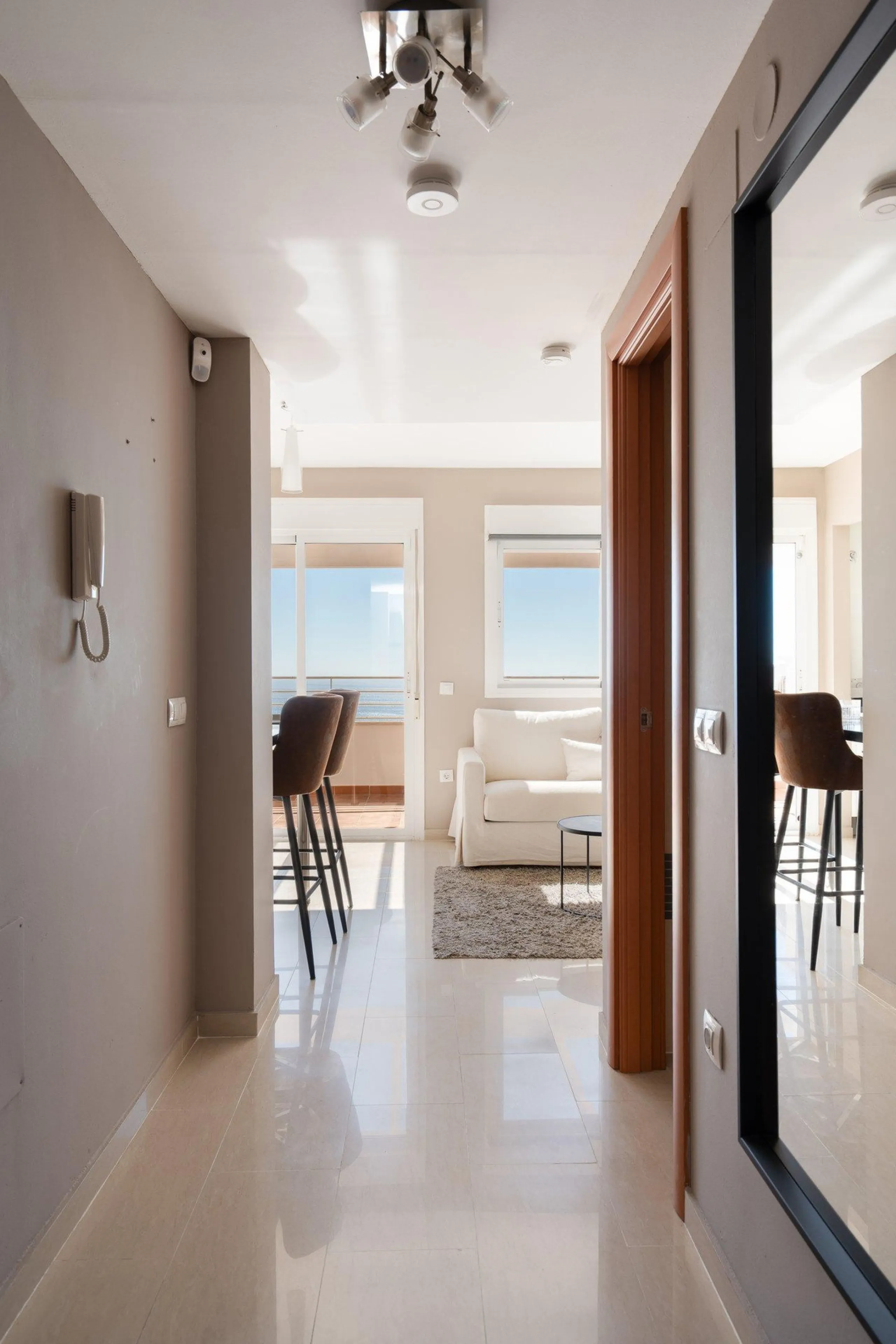 Apartment - Penthouse в продаже в Benalmadena, Málaga. В доме 2 спален и 1 ванных комнат. Площадь дома 52 м²