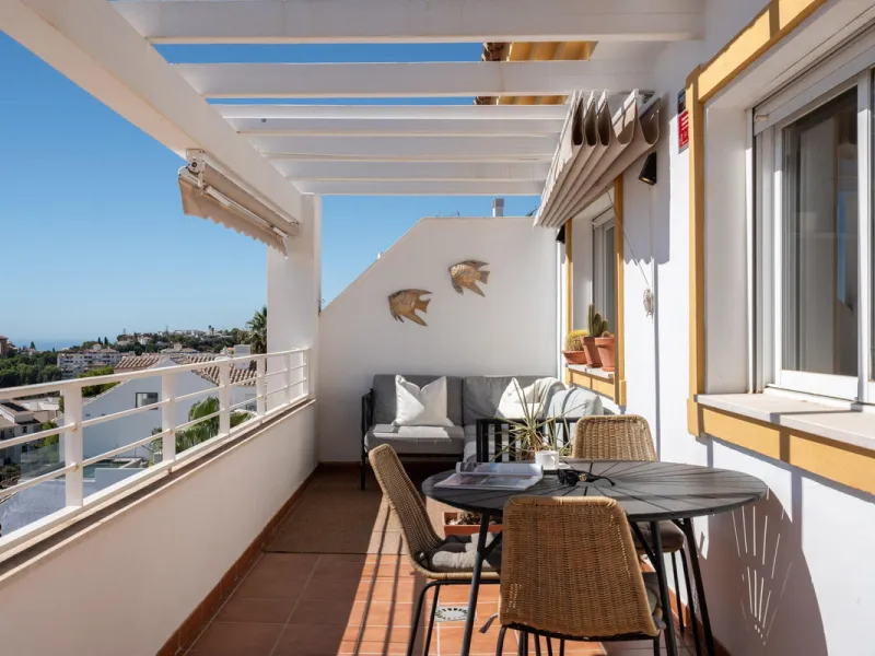 Apartment - Penthouse в продаже в Benalmadena, Málaga. В доме 2 спален и 1 ванных комнат. Площадь дома 52 м²