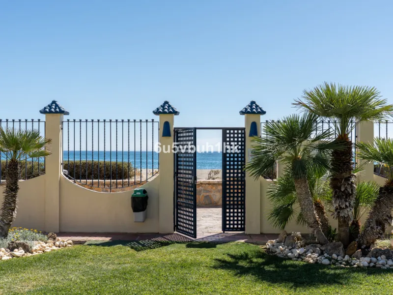 House - Townhouse в продаже в Casares, Málaga. В доме 3 спален и 3 ванных комнат. Площадь дома 167 м². Площадь участка 103 м²