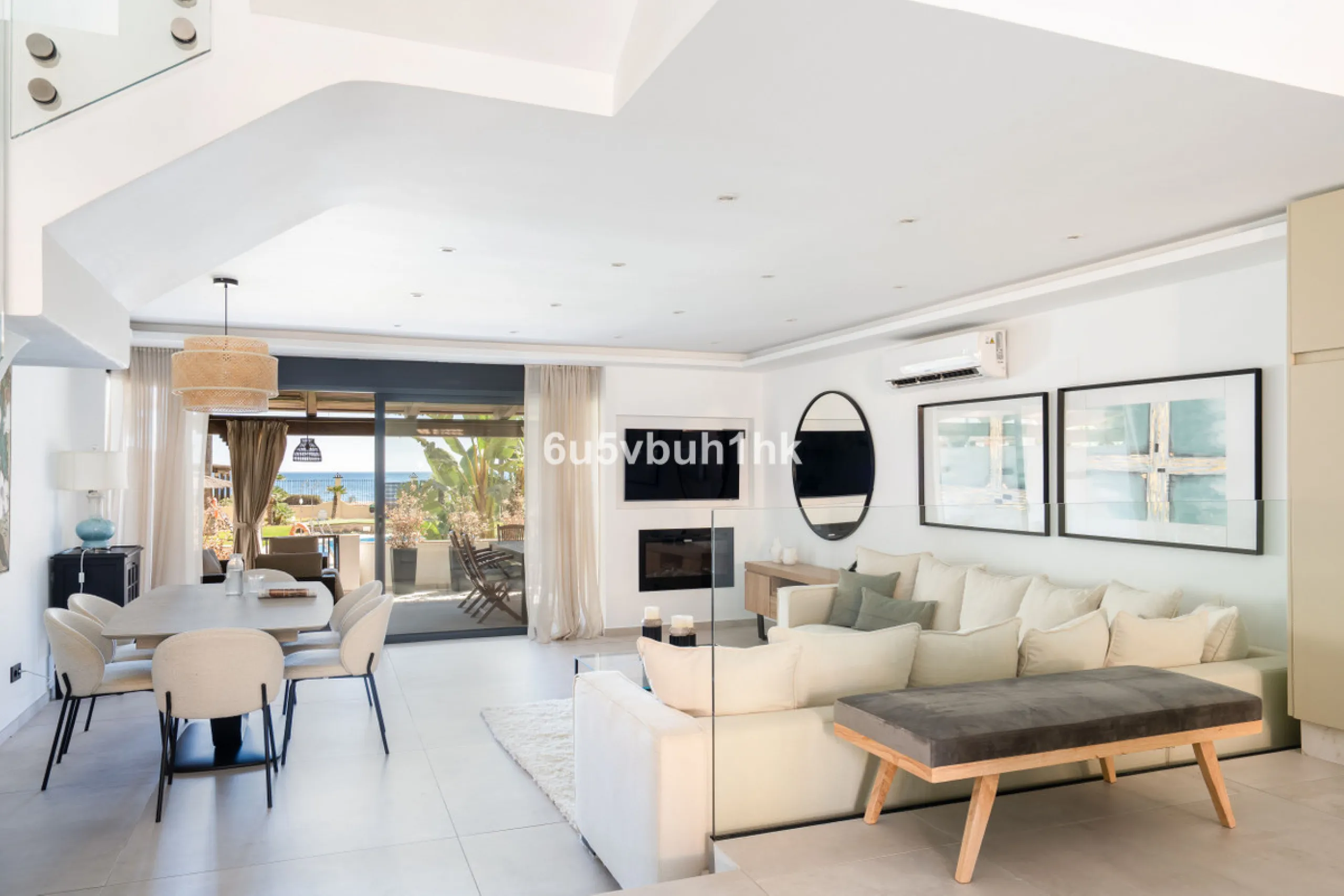 House - Townhouse в продаже в Casares, Málaga. В доме 3 спален и 3 ванных комнат. Площадь дома 167 м². Площадь участка 103 м²