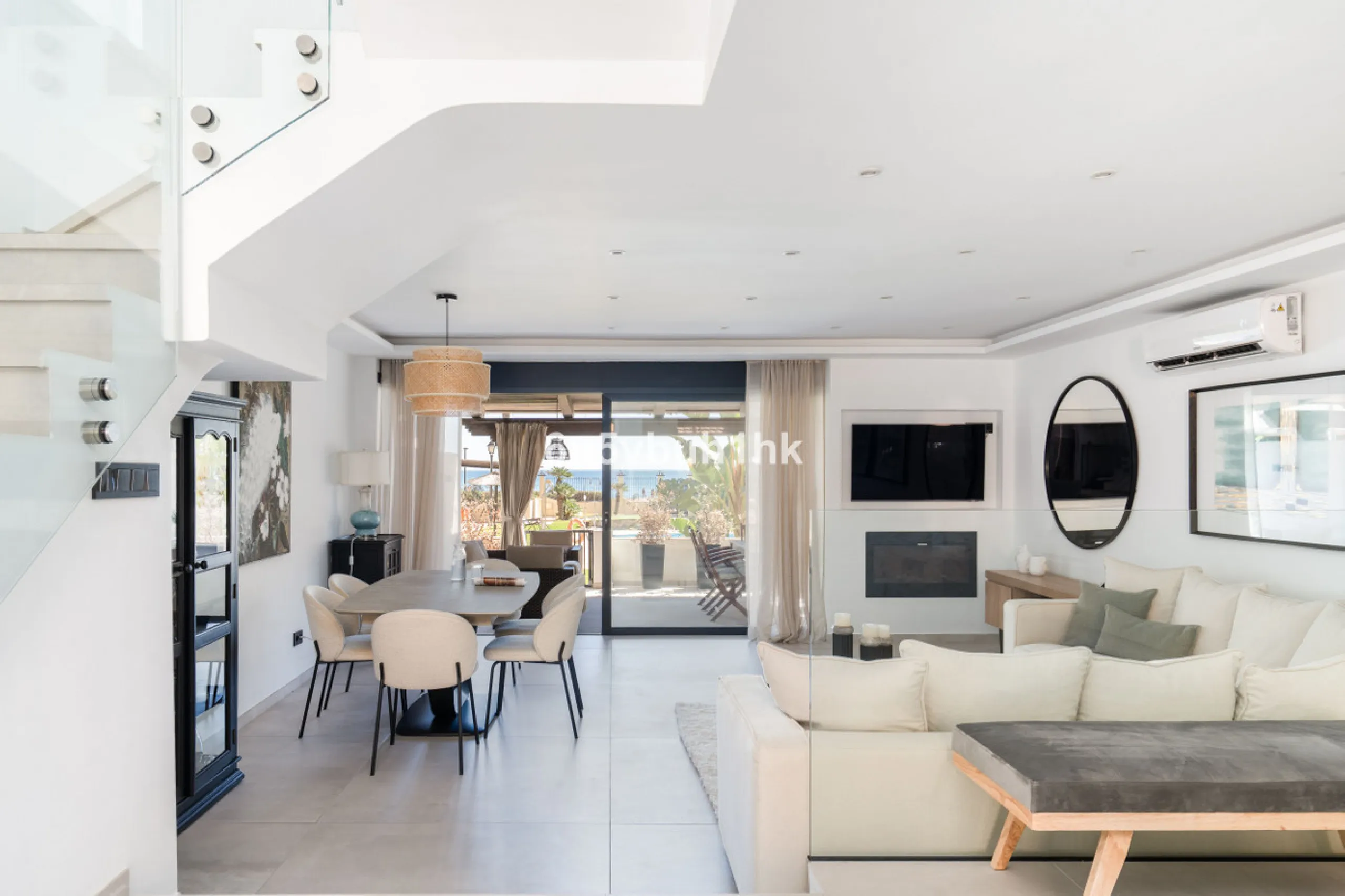 House - Townhouse в продаже в Casares, Málaga. В доме 3 спален и 3 ванных комнат. Площадь дома 167 м². Площадь участка 103 м²