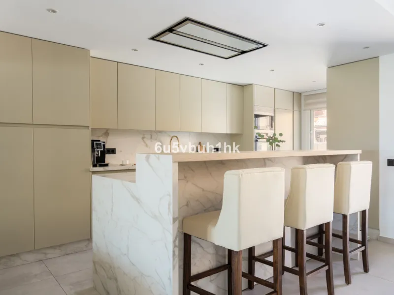 House - Townhouse в продаже в Casares, Málaga. В доме 3 спален и 3 ванных комнат. Площадь дома 167 м². Площадь участка 103 м²