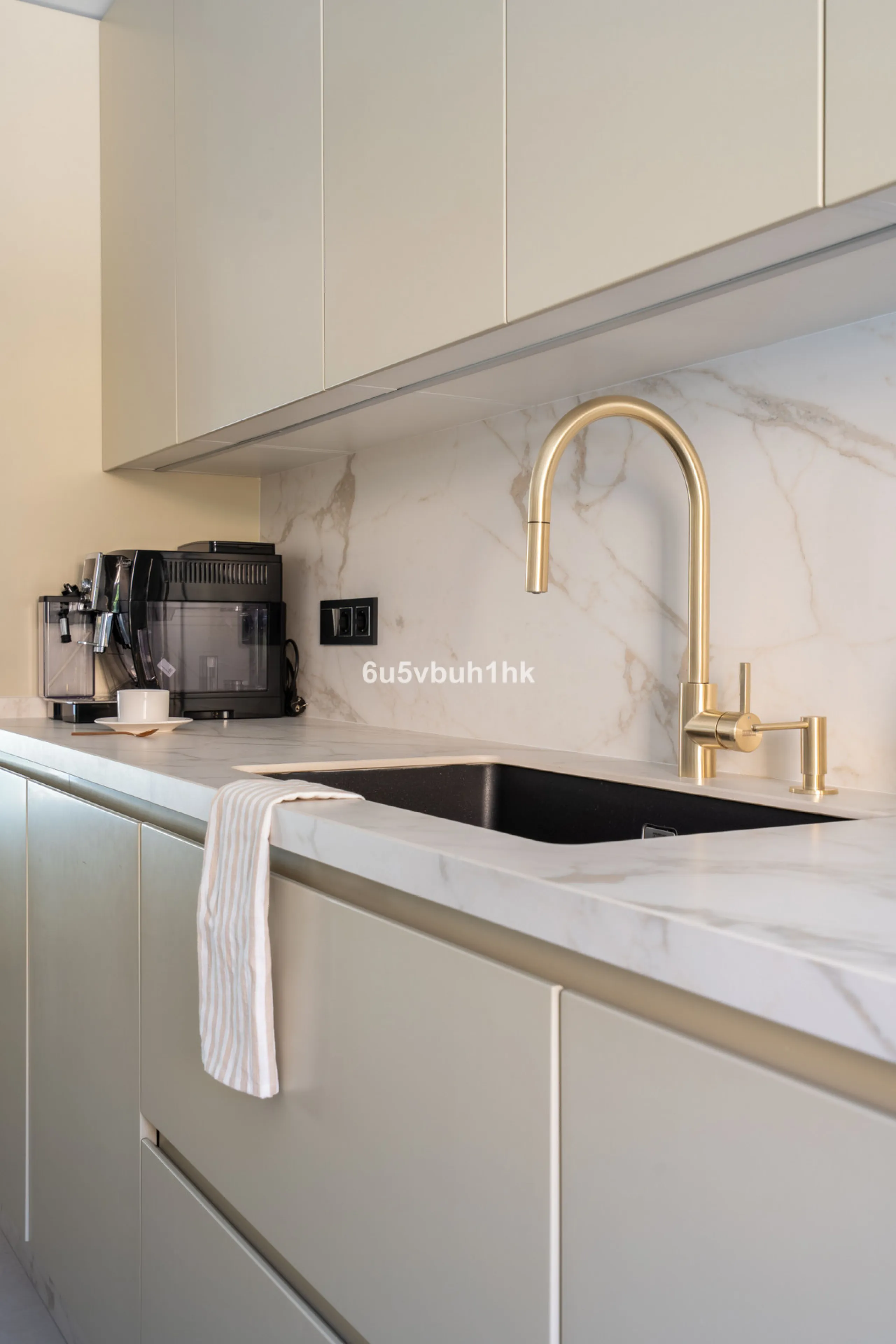 House - Townhouse в продаже в Casares, Málaga. В доме 3 спален и 3 ванных комнат. Площадь дома 167 м². Площадь участка 103 м²