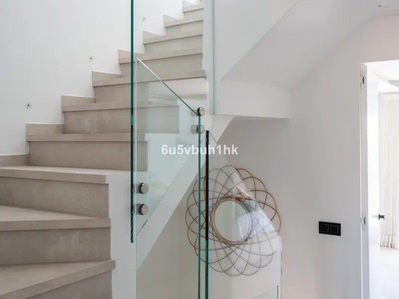 House - Townhouse в продаже в Casares, Málaga. В доме 3 спален и 3 ванных комнат. Площадь дома 167 м². Площадь участка 103 м²