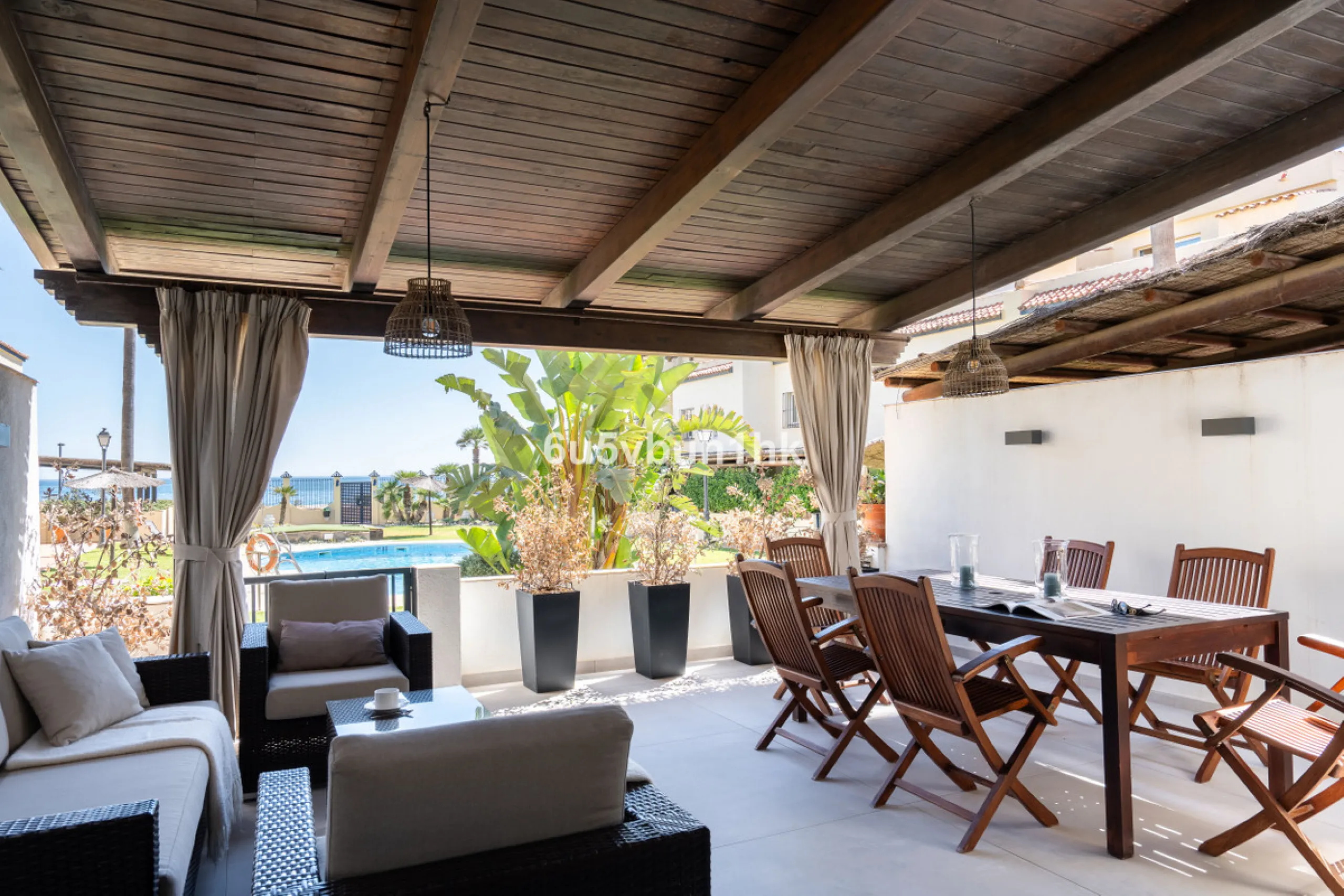 House - Townhouse в продаже в Casares, Málaga. В доме 3 спален и 3 ванных комнат. Площадь дома 167 м². Площадь участка 103 м²