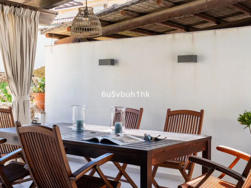 House - Townhouse в продаже в Casares, Málaga. В доме 3 спален и 3 ванных комнат. Площадь дома 167 м². Площадь участка 103 м²