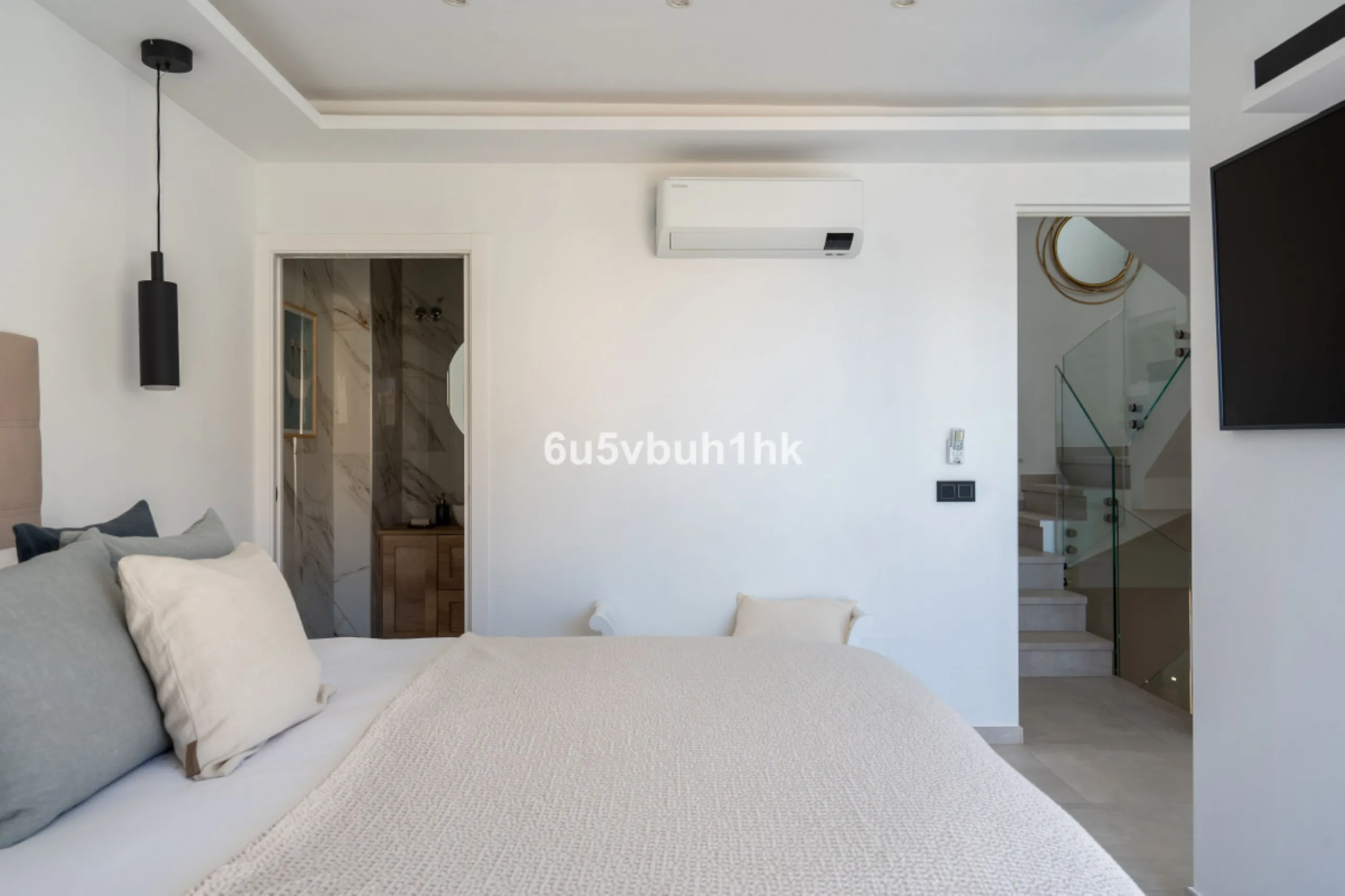 House - Townhouse в продаже в Casares, Málaga. В доме 3 спален и 3 ванных комнат. Площадь дома 167 м². Площадь участка 103 м²