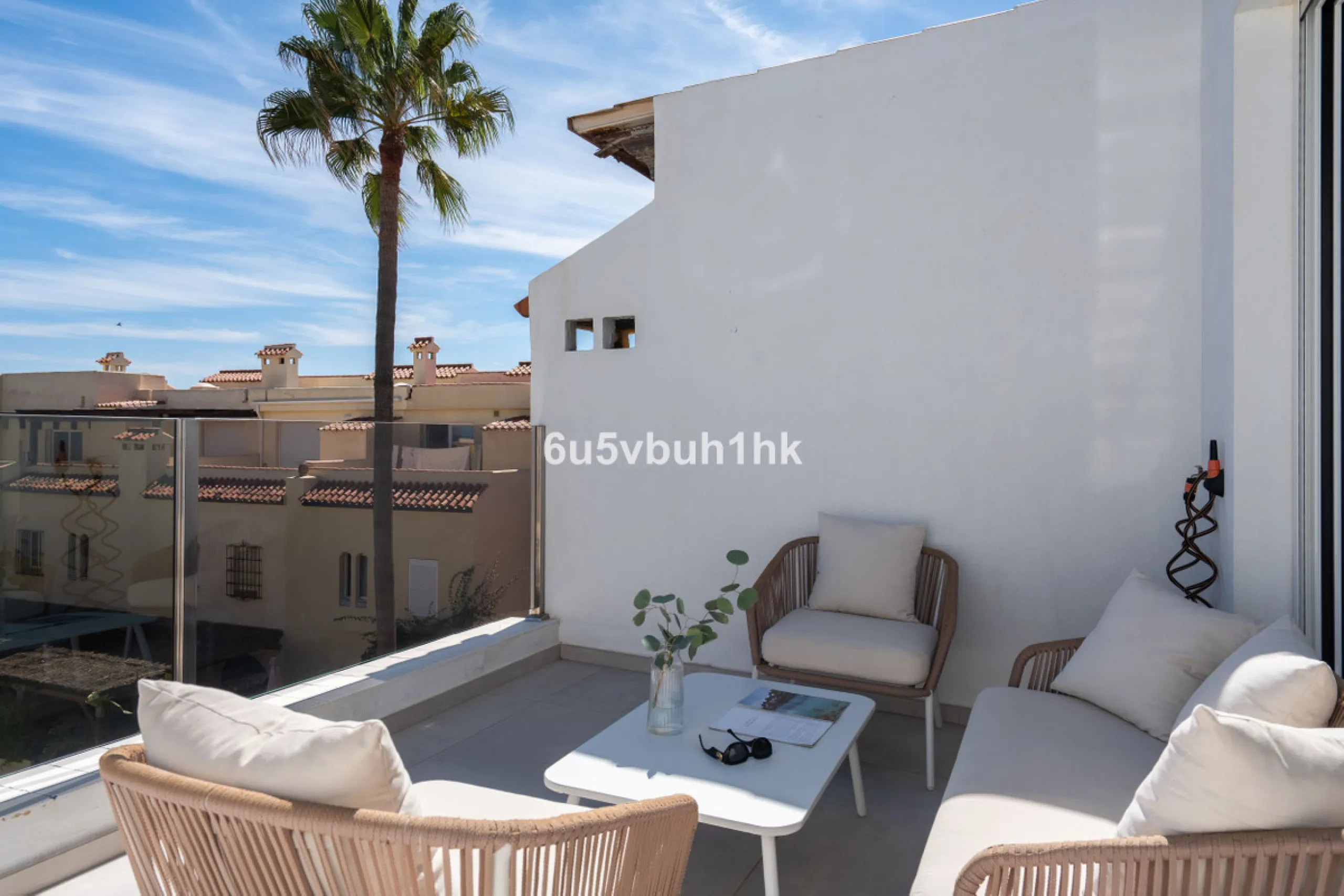 House - Townhouse в продаже в Casares, Málaga. В доме 3 спален и 3 ванных комнат. Площадь дома 167 м². Площадь участка 103 м²