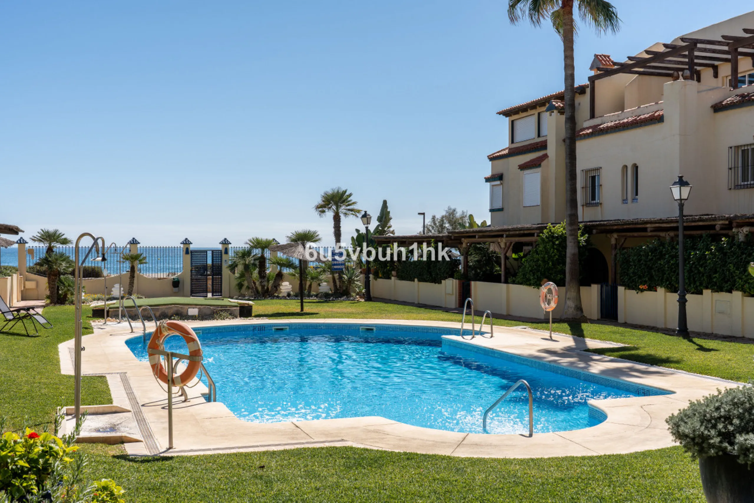 House - Townhouse в продаже в Casares, Málaga. В доме 3 спален и 3 ванных комнат. Площадь дома 167 м². Площадь участка 103 м²