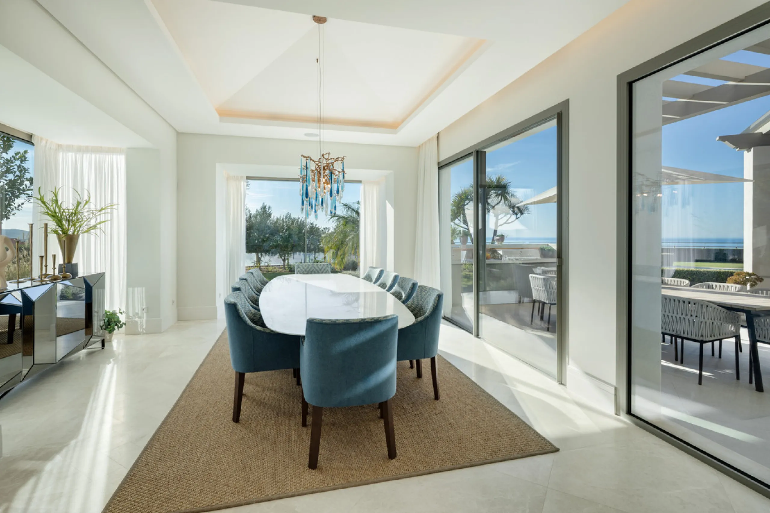 Villa Aguila is a remarkable villa for sale in Monte Halcones, Benahavís, offering a refined balance of modern elegance and timeless Andalusian character. Fully renovated in 2022, this three-story residence combines complete privacy with excellent connect
