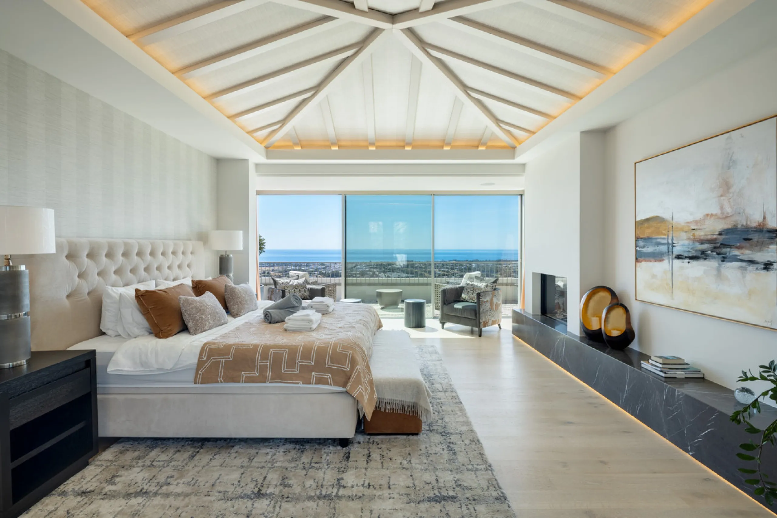 Villa Aguila is a remarkable villa for sale in Monte Halcones, Benahavís, offering a refined balance of modern elegance and timeless Andalusian character. Fully renovated in 2022, this three-story residence combines complete privacy with excellent connect