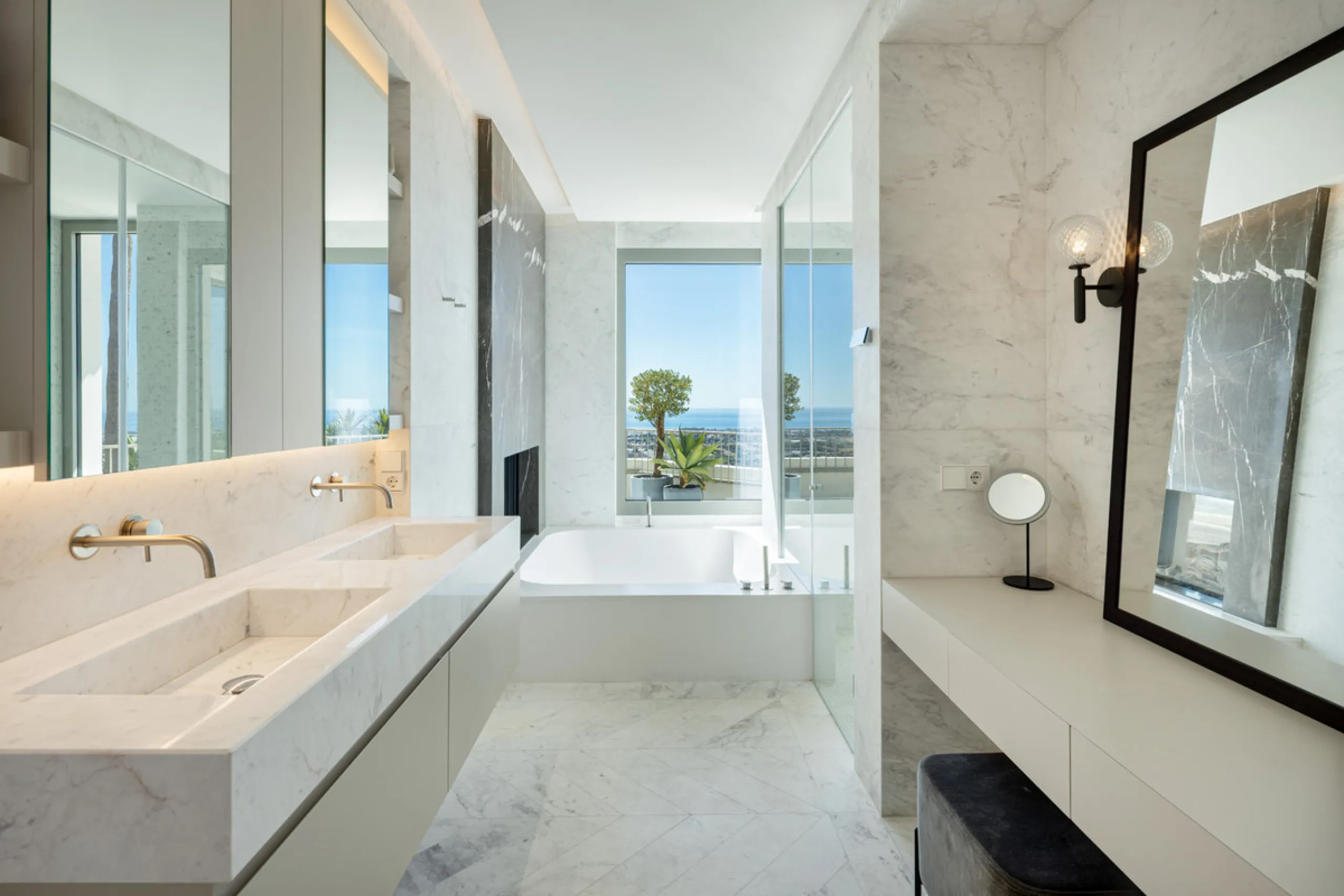 Villa Aguila is a remarkable villa for sale in Monte Halcones, Benahavís, offering a refined balance of modern elegance and timeless Andalusian character. Fully renovated in 2022, this three-story residence combines complete privacy with excellent connect