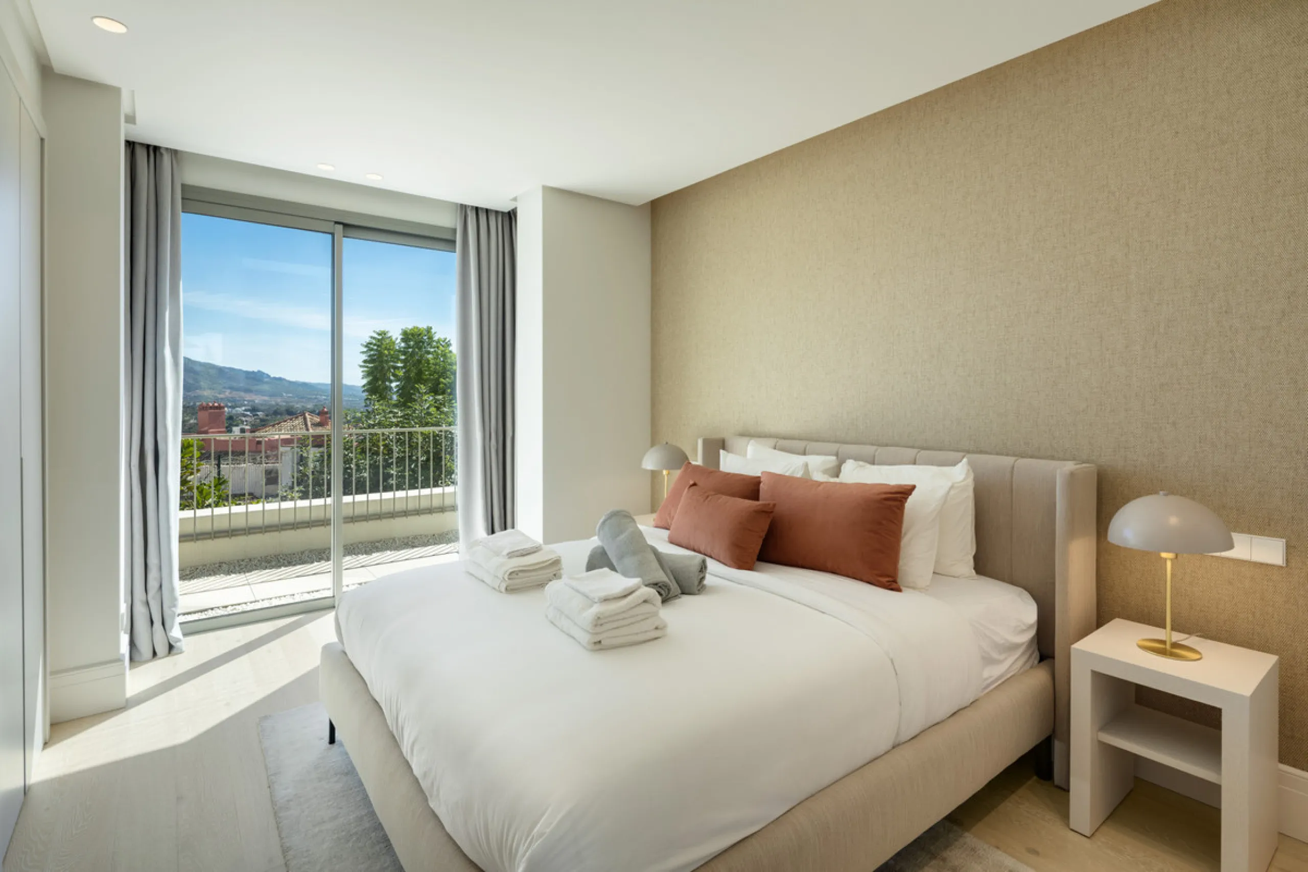 Villa Aguila is a remarkable villa for sale in Monte Halcones, Benahavís, offering a refined balance of modern elegance and timeless Andalusian character. Fully renovated in 2022, this three-story residence combines complete privacy with excellent connect
