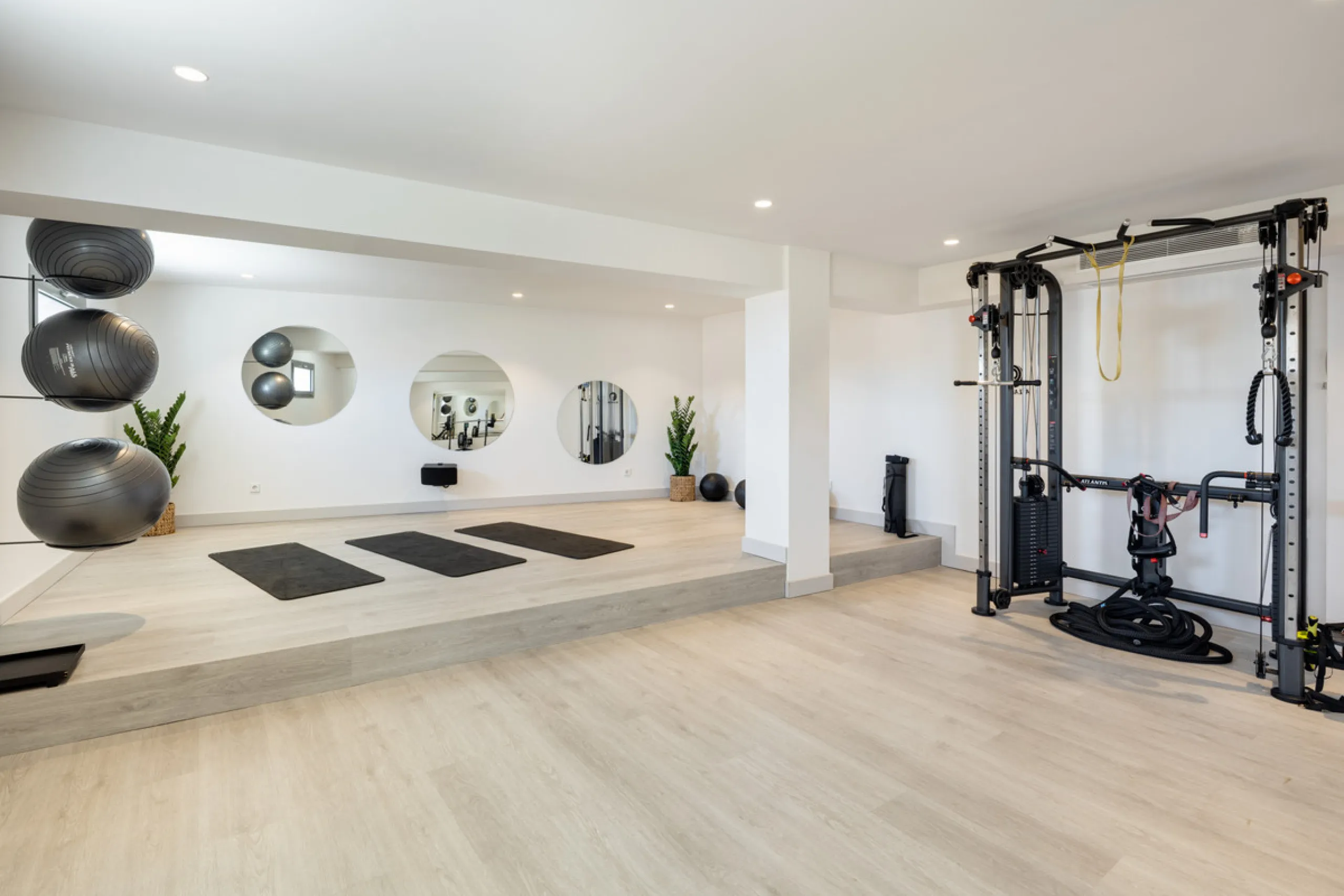 Villa Aguila is a remarkable villa for sale in Monte Halcones, Benahavís, offering a refined balance of modern elegance and timeless Andalusian character. Fully renovated in 2022, this three-story residence combines complete privacy with excellent connect