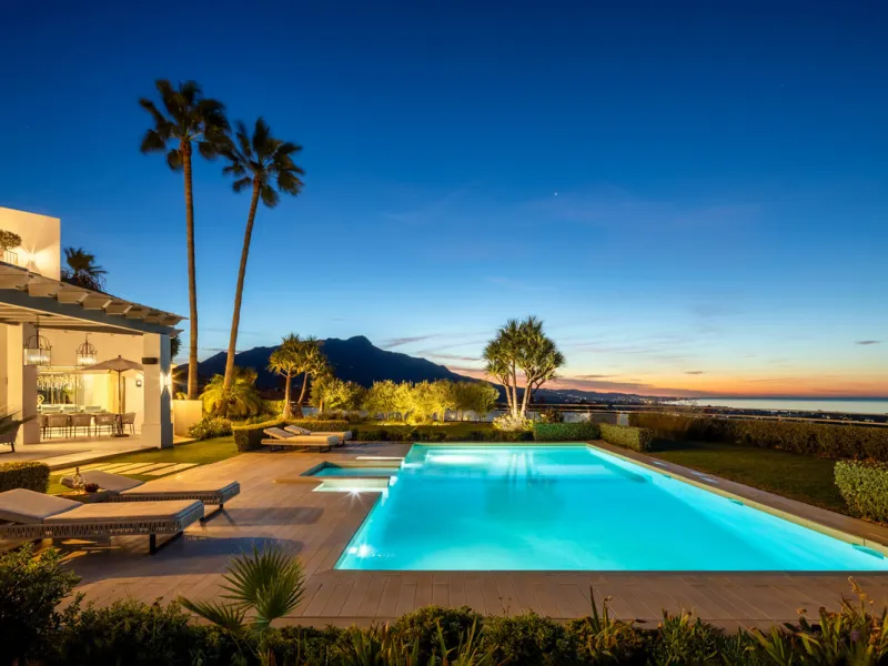 Villa Aguila is a remarkable villa for sale in Monte Halcones, Benahavís, offering a refined balance of modern elegance and timeless Andalusian character. Fully renovated in 2022, this three-story residence combines complete privacy with excellent connect
