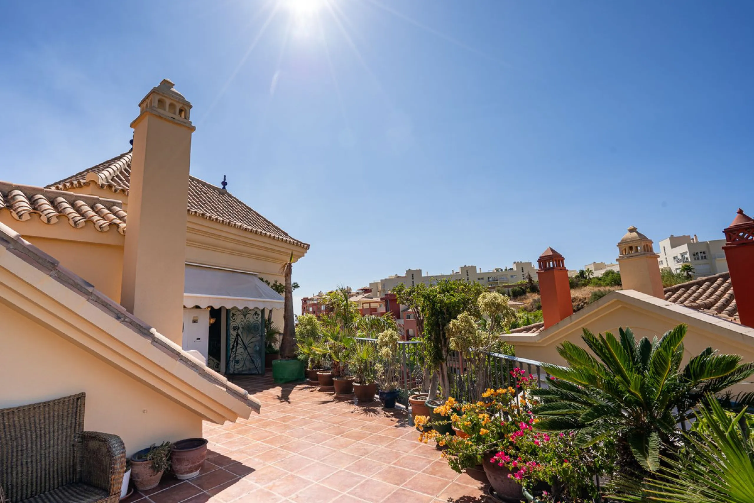 Apartment - Penthouse Duplex в продаже в Benalmadena, Málaga. В доме 5 спален и 3 ванных комнат. Площадь дома 336 м²