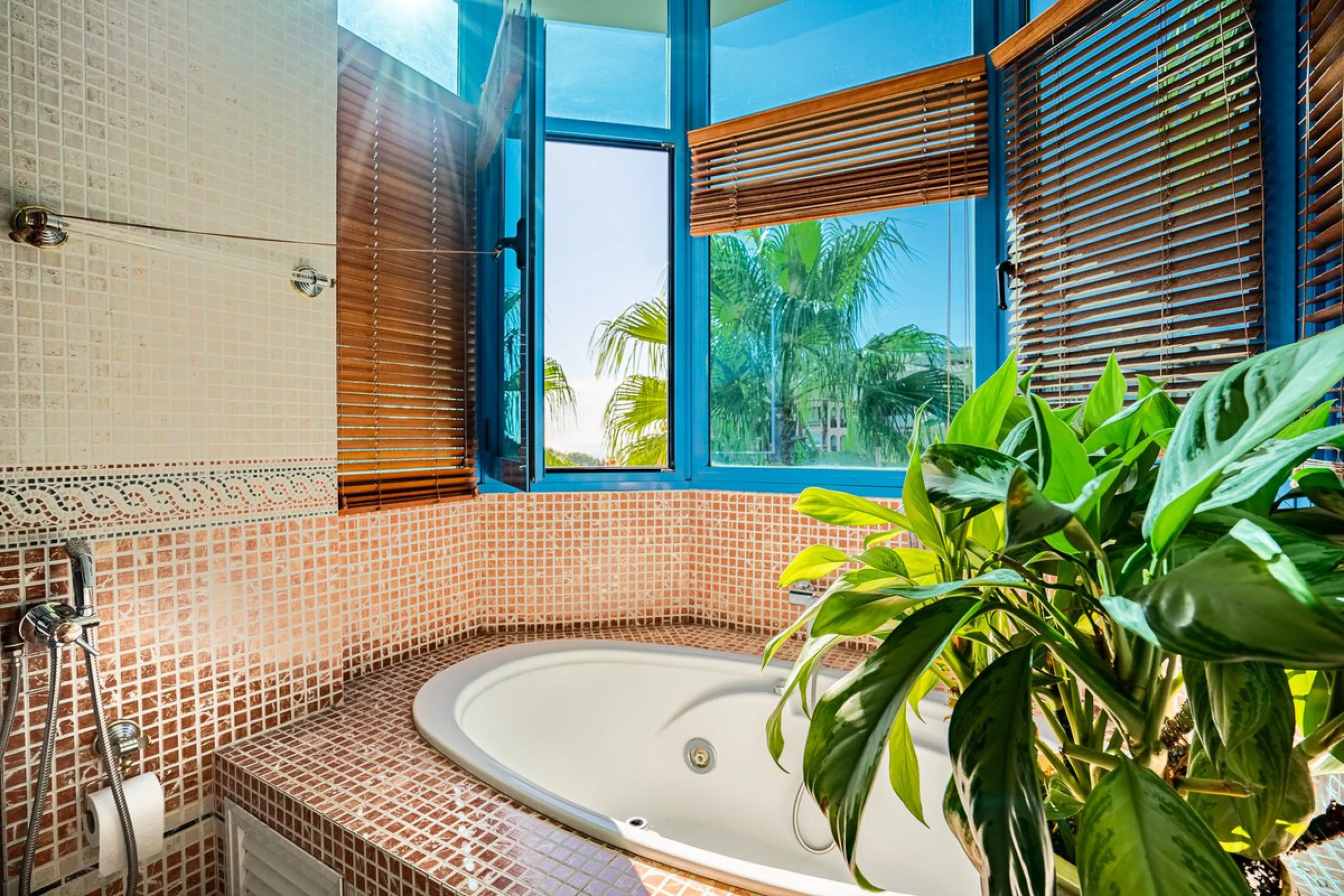 Apartment - Penthouse Duplex в продаже в Benalmadena, Málaga. В доме 5 спален и 3 ванных комнат. Площадь дома 336 м²
