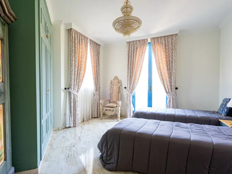 Apartment - Penthouse Duplex в продаже в Benalmadena, Málaga. В доме 5 спален и 3 ванных комнат. Площадь дома 336 м²