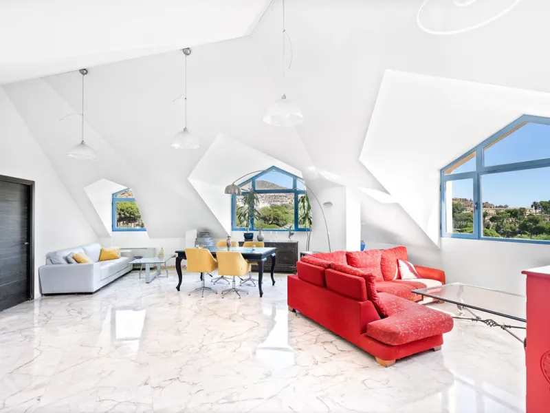 Apartment - Penthouse Duplex в продаже в Benalmadena, Málaga. В доме 5 спален и 3 ванных комнат. Площадь дома 336 м²
