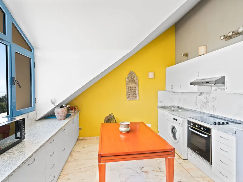 Apartment - Penthouse Duplex в продаже в Benalmadena, Málaga. В доме 5 спален и 3 ванных комнат. Площадь дома 336 м²