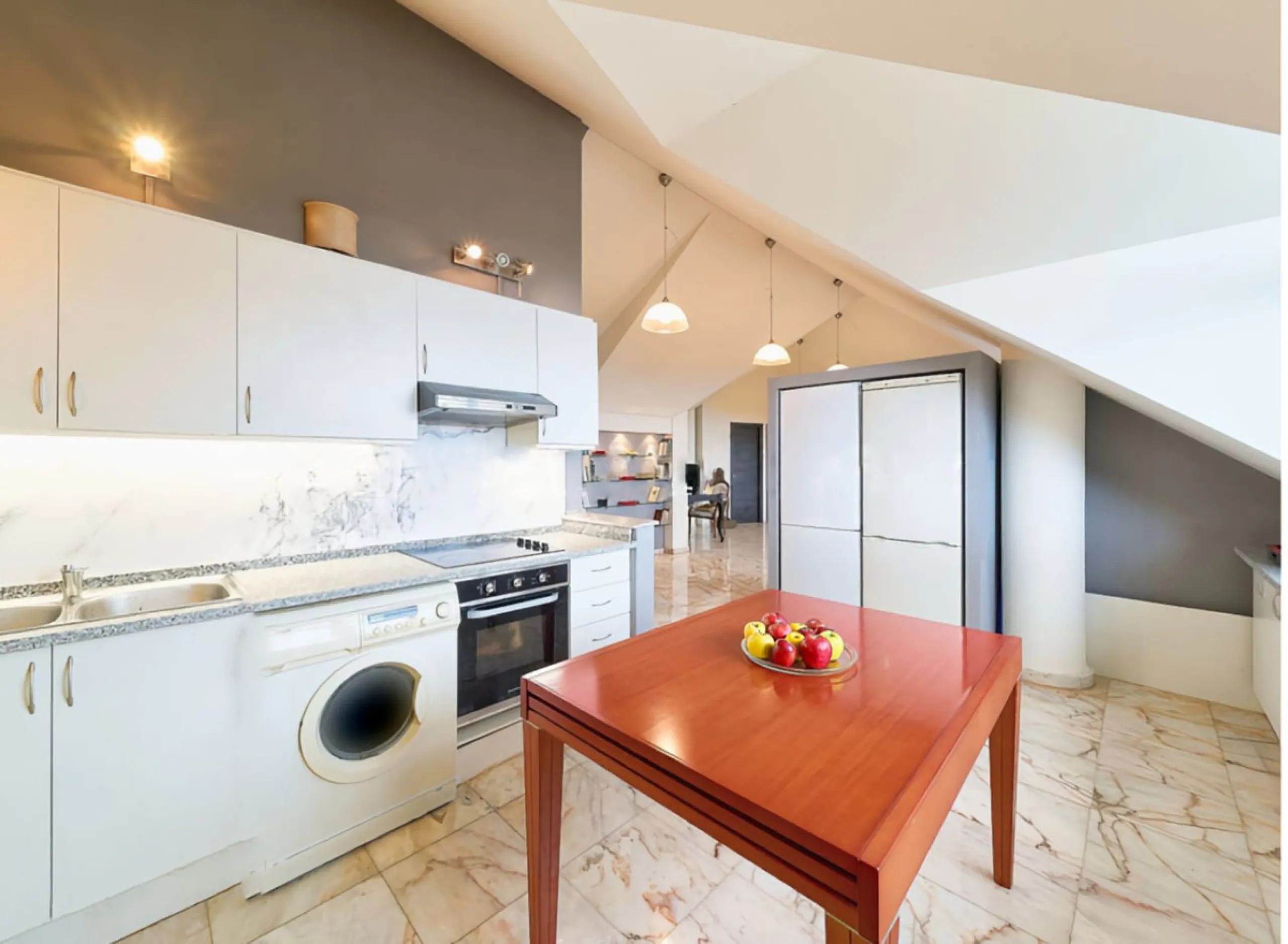 Apartment - Penthouse Duplex в продаже в Benalmadena, Málaga. В доме 5 спален и 3 ванных комнат. Площадь дома 336 м²
