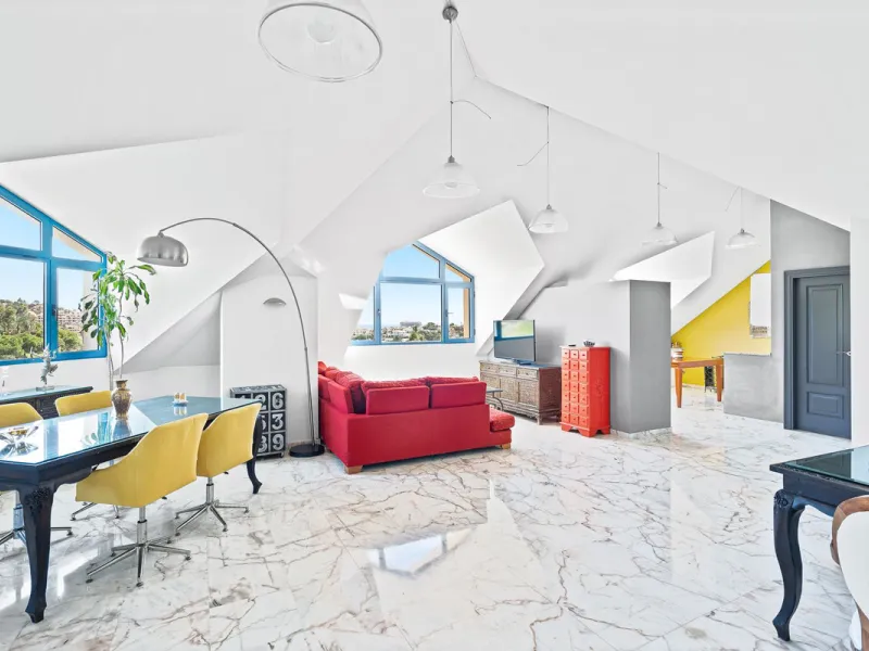 Apartment - Penthouse Duplex в продаже в Benalmadena, Málaga. В доме 5 спален и 3 ванных комнат. Площадь дома 336 м²