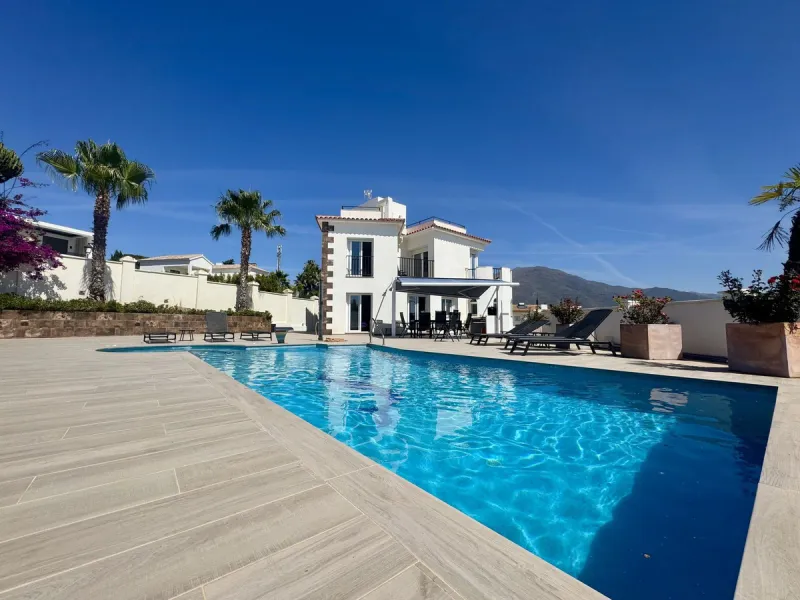 Exclusive Sea View Villa in Estepona .