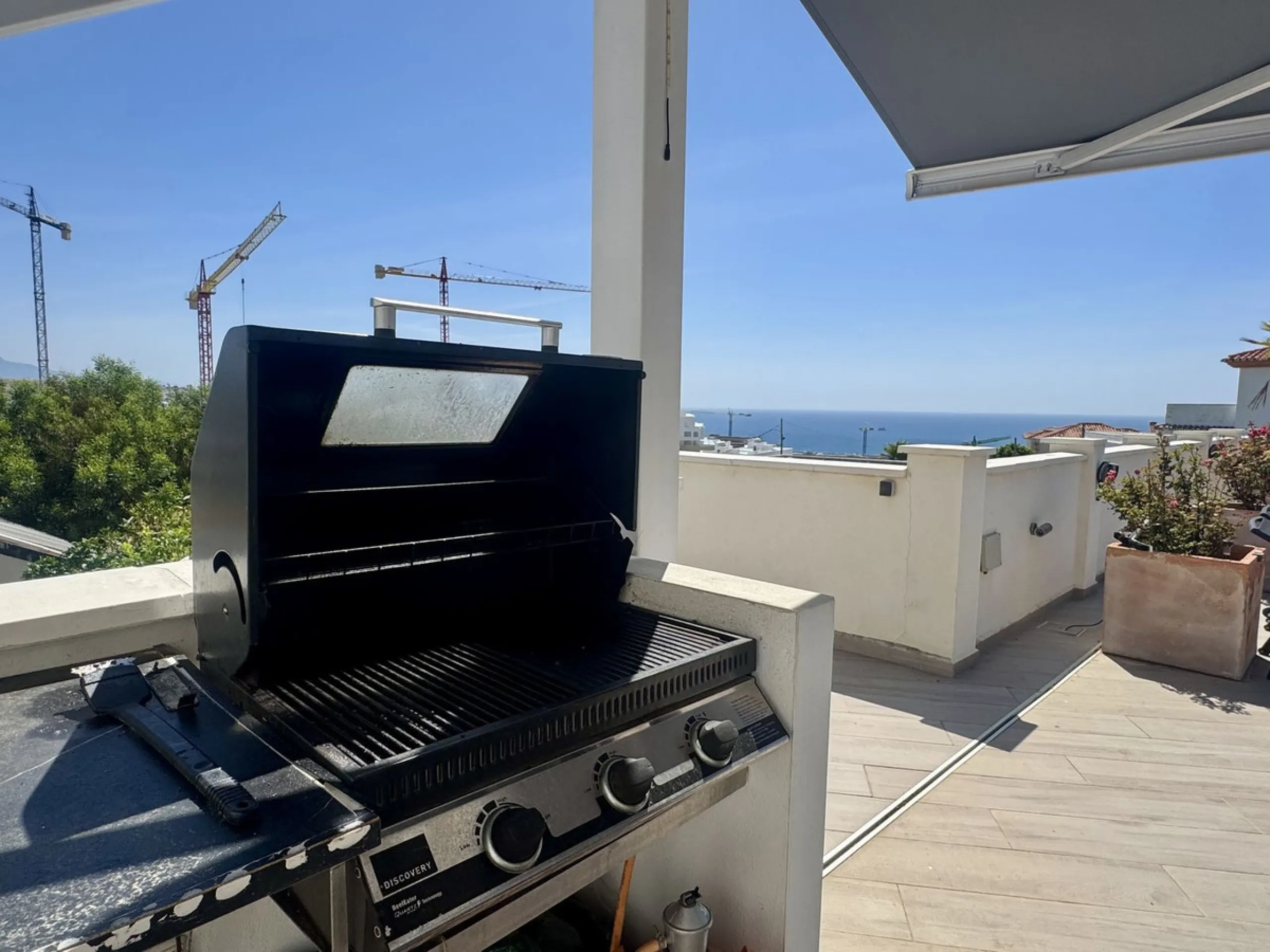 Exclusive Sea View Villa in Estepona .