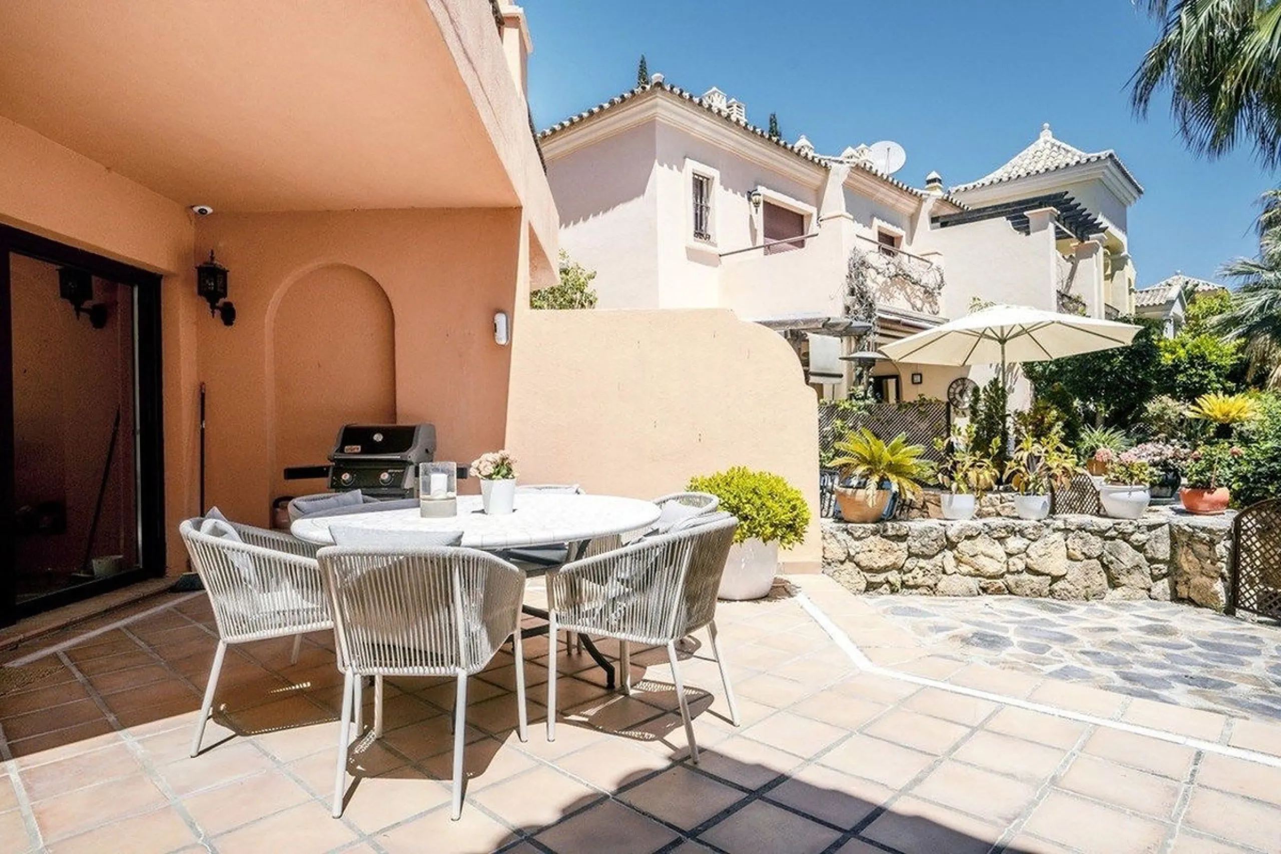 Spacious 4-Bedroom Home in Jardines de las Lomas